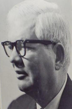 Dr Paul Eck Dr Paul Eck is a genius.